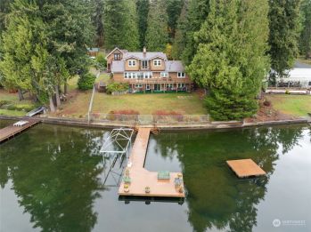 12312 Clear Lake North Road , Eatonville, WA 98328