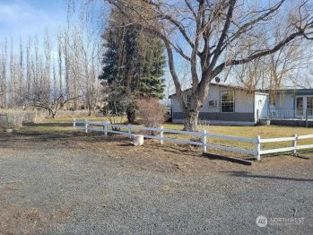 915 NE 18.8 Road , Soap Lake, WA 98851