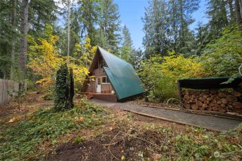 17739 Beachside Drive SE, Yelm, WA 98597