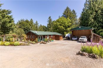 4795 Grover Lane , Bremerton, WA 98312