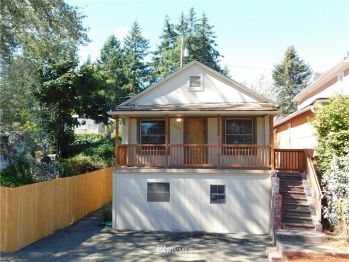 4120 McCall Boulevard W, Bremerton, WA 98312
