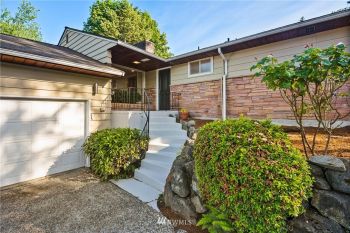 9205 SE 42nd Street , Mercer Island, WA 98040