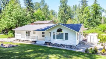 22617 Dorre Don Court SE, Maple Valley, WA 98038