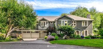 13364 Bridgestone Court NE, Bainbridge Island, WA 98110