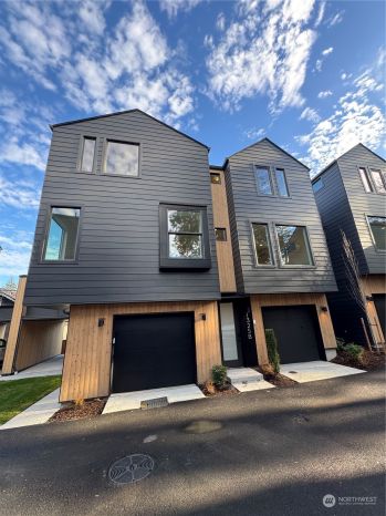 1319 N 185th Street #B, Shoreline, WA 98133