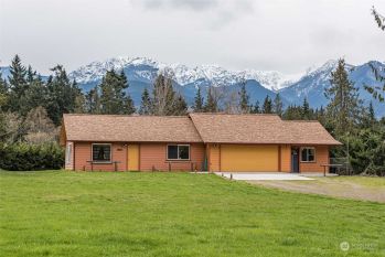 202 Winterhaven Drive , Port Angeles, WA 98362