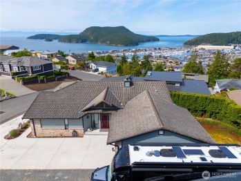 2016 Piper Circle , Anacortes, WA 98221