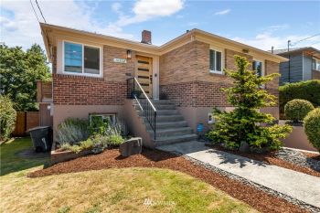 10232 65th Avenue S, Seattle, WA 98178