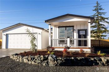 901 N Iris Avenue , Sequim, WA 98382