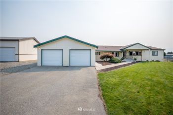 634 S Larch Place , East Wenatchee, WA 98802