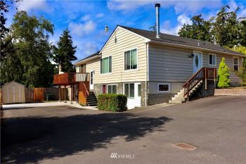 1141 SW Heller Street , Oak Harbor, WA 98277