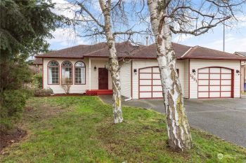 1221 NW 5th Avenue , Oak Harbor, WA 98277