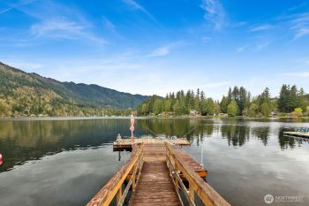3058 Camp 2 Road , Sedro Woolley, WA 98284