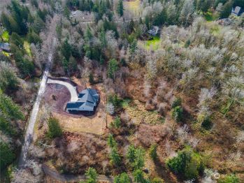 9236 NE Country Woods Lane , Kingston, WA 98346