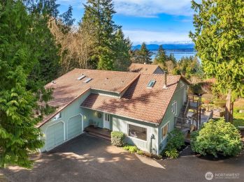 33694 Hood Canal Drive NE, Kingston, WA 98346
