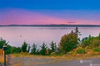 303 Burke Drive , Camano Island, WA 98282
