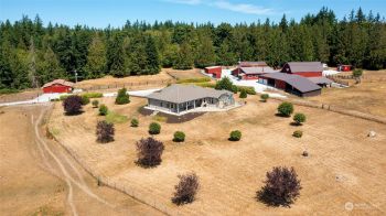 345 W Camano Hill Road , Camano Island, WA 98282