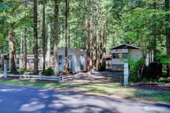 109 6 Riverside Drive , Deming, WA 98244