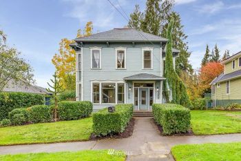 218 Avenue A , Snohomish, WA 98290