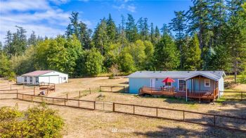 323 Whispering Pine Lane , Oak Harbor, WA 98277