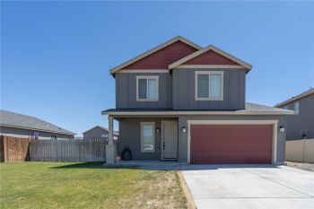 916 NE 3rd Avenue , Quincy, WA 98848