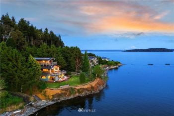 9519 NE South Beach Drive , Bainbridge Island, WA 98110-2307