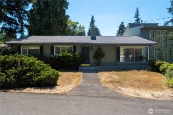 941 20th Place W, Kirkland, WA 98033-4812