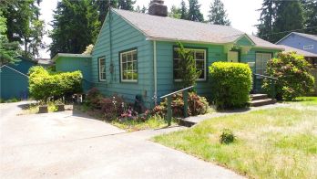 15254 Dayton Avenue N #A&B, Shoreline, WA 98133