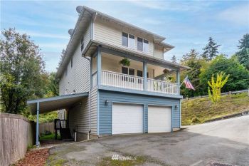 10874 6th Avenue S, Seattle, WA 98168-1467