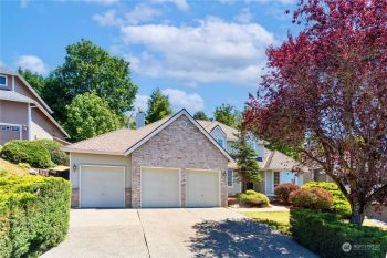 8516 126 Place SE, Newcastle, WA 98056