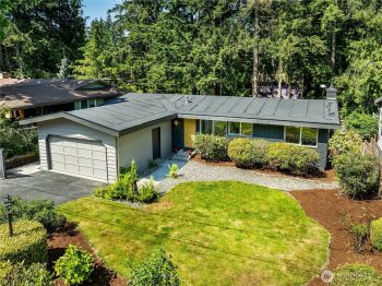 19615 Greenwood Place N, Shoreline, WA 98133-3430