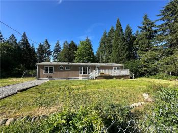 4290 SW Sunnyslope Road , Port Orchard, WA 98367