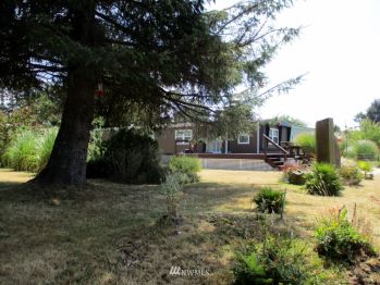 740 Park Avenue , Ocean Shores, WA 98569