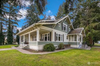 8757 S 120th Place , Seattle, WA 98178