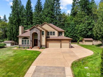 135 N 50th Avenue , Longview, WA 98632