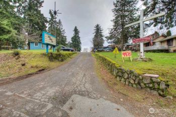4925 Waller Road E, Tacoma, WA 98443