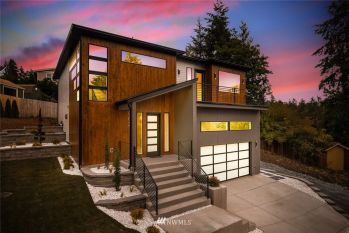 902 Powell St , Steilacoom, WA 98388