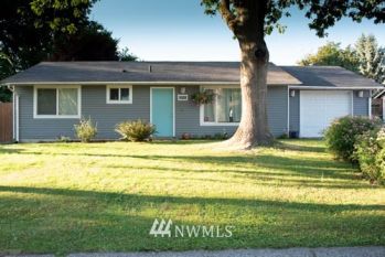 718 3rd Avenue NE, Pacific, WA 98047
