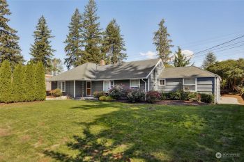 6901 44th Avenue E, Tacoma, WA 98443