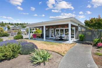 2204 Dover Drive , Anacortes, WA 98221