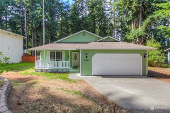 17545 Loop Lane SE, Yelm, WA 98597