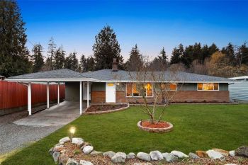 16717 Wallingford Avenue N, Shoreline, WA 98133