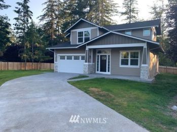 6751 Condor Loop NE, Olympia, WA 98516