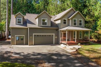 20929 President Point Road NE, Kingston, WA 98346