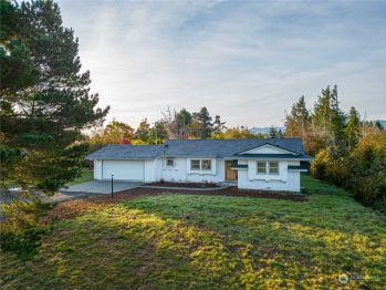 492 E Anderson Road , Sequim, WA 98382
