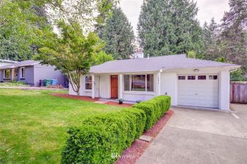 14817 Ashworth Avenue N, Shoreline, WA 98133